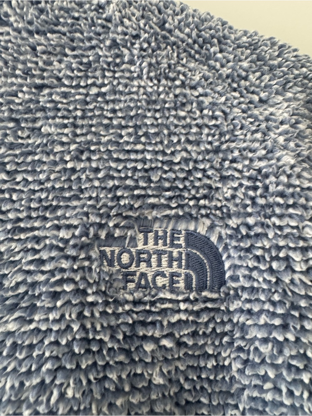 The North Face Wolmen's Novalty Osito Jacket Size XL - Picture 8 of 9